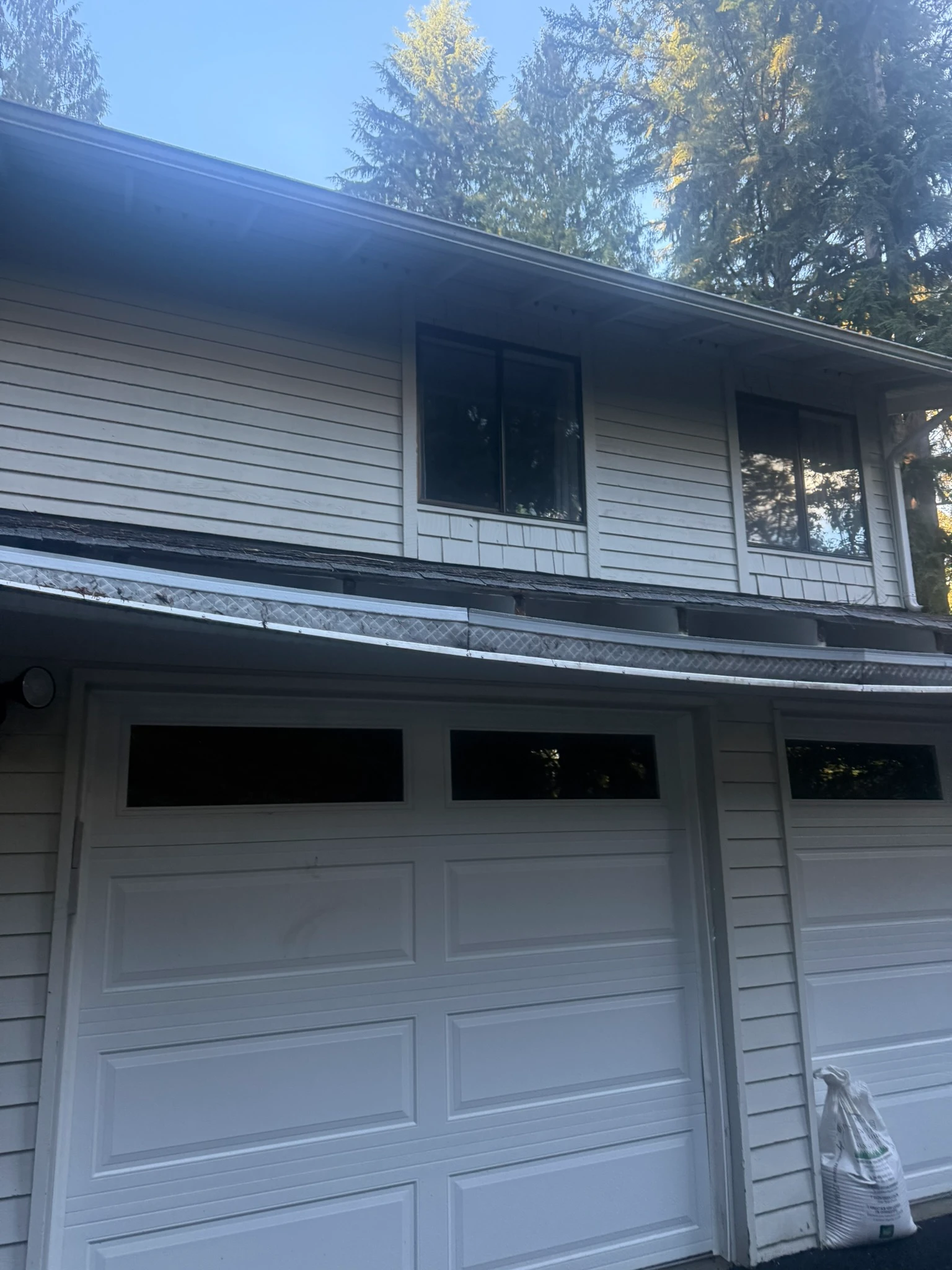 Detached gutter before replacement in Bellevue