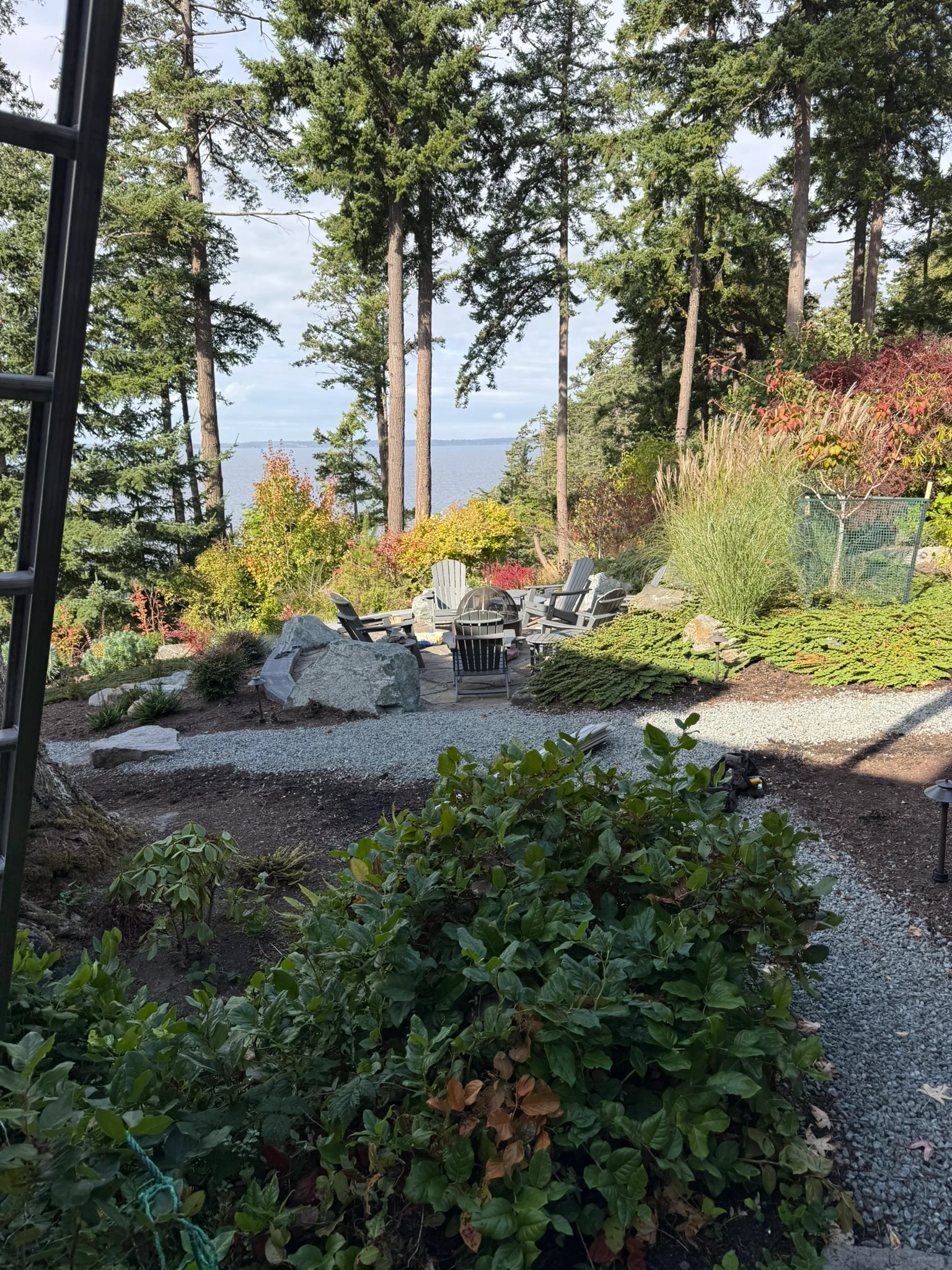 Gravel pathway with drainage solutions for compliance